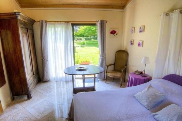 L'Oustal Chambres Et Tables D'Hotes Sonnac  Exteriör bild